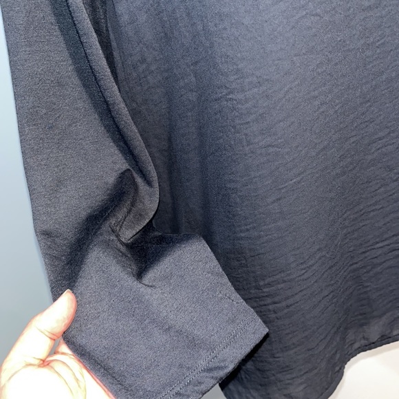 H&M Gray Blouse - Picture 4 of 9